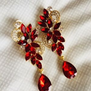 Red chick costume earings